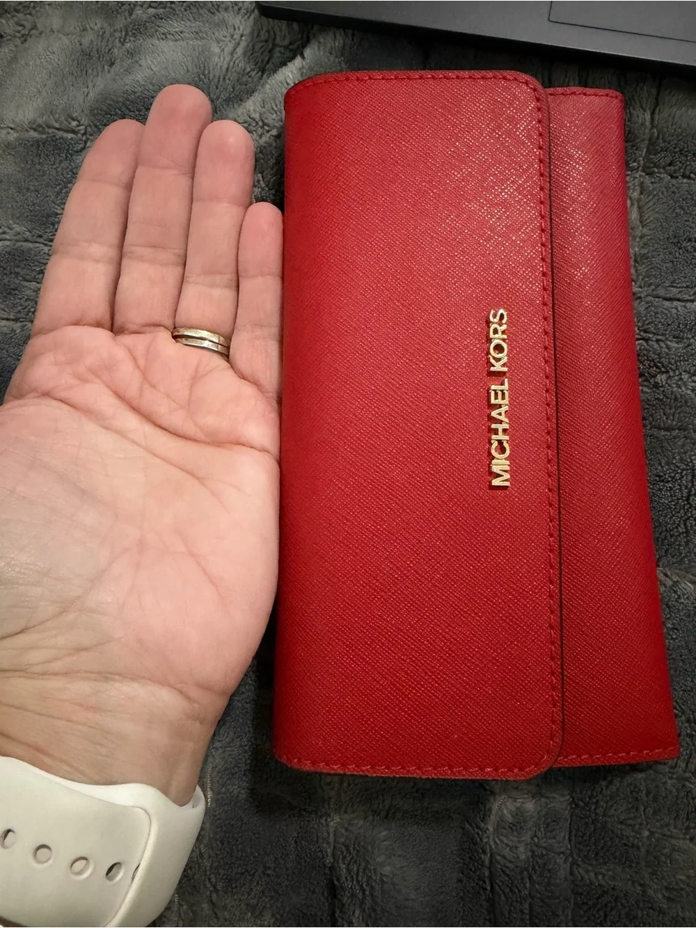 Michael Kors Jet Set Travel trifold wallet in Red MUST SEE